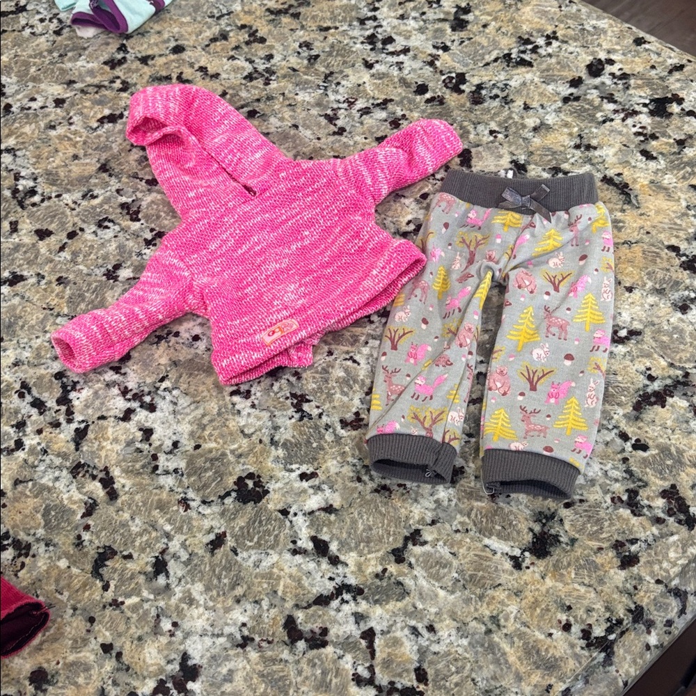 18 inch doll lot of 9 pieces doll clothing - pjs dress overalls tops bottoms - Picture 8 of 13